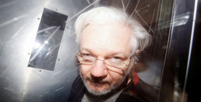 Julian Assange 03 05 2020